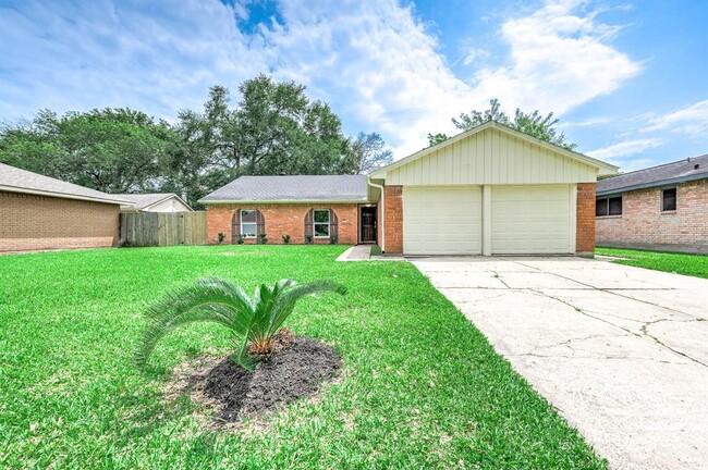 Building Photo - 519 Fawnwood Dr