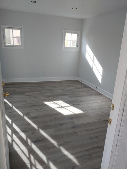 Building Photo - 8911 Hubbard St