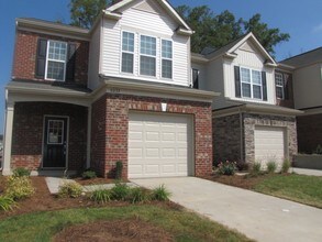 Building Photo - 6032 Carrollton Ln