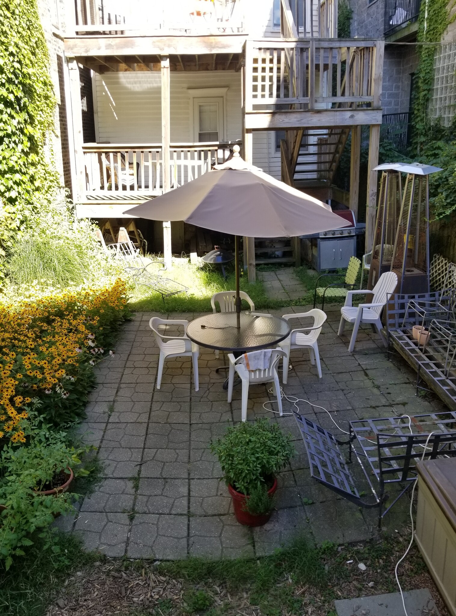 Yard - 1450 N Cleveland Ave