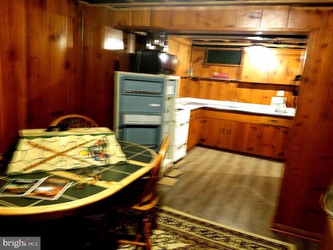 Building Photo - 324 Swarthmore Rd