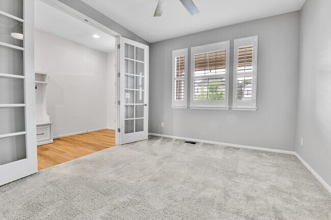Building Photo - $4,600 - Spacious 5-Bed, 3.5 bath Home wit...
