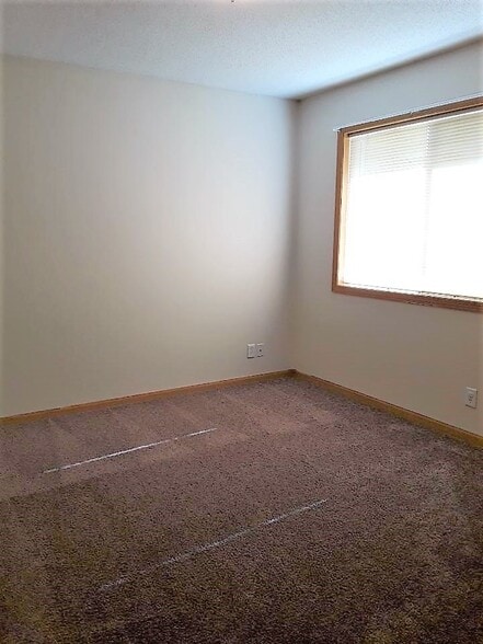 Building Photo - 2102 135th St