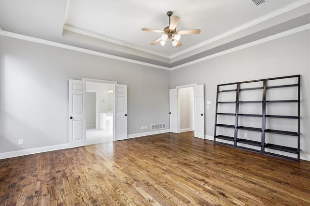 Building Photo - 1405 Salado Dr