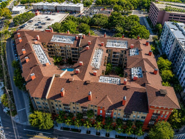 Building Photo - Amazing 2/2 Pool View Condo x Rent @ Uptown Place Downtown Orlando .