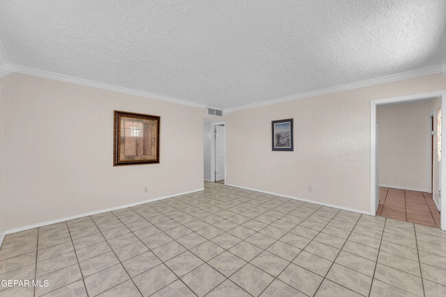 Building Photo - 252 Trinity Pl