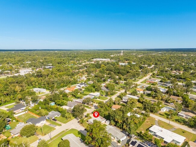 Building Photo - Charming 3 Bedroom Corner Lot Ormond Beach...