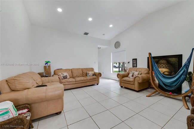 Building Photo - 13963 SW 280th Terrace