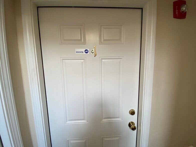 Building Photo - 895 Huntington Ave