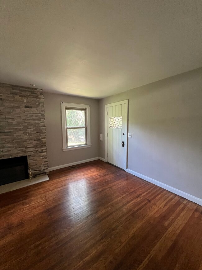 Building Photo - 4038 Clifton Ave