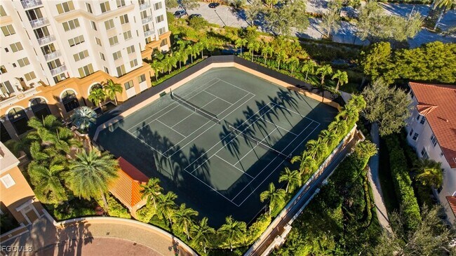 Building Photo - 6585 Nicholas Blvd