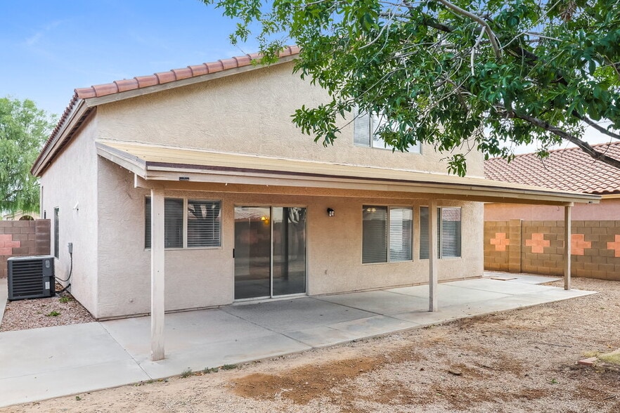 Building Photo - 14711 W Ely Dr
