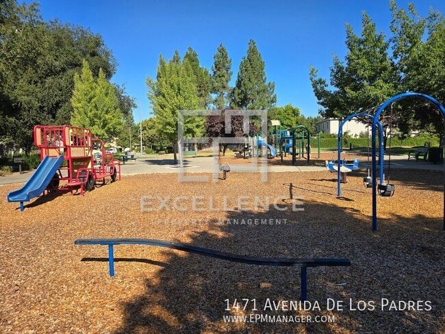 Building Photo - 1471 Avenida De Los Padres