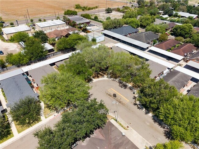 Building Photo - 2717 W Ringold Cir