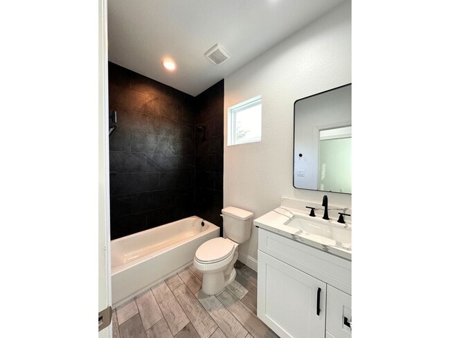 Building Photo - 7710 Darnay Dr