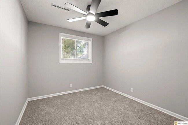 Building Photo - 14614 Borman St