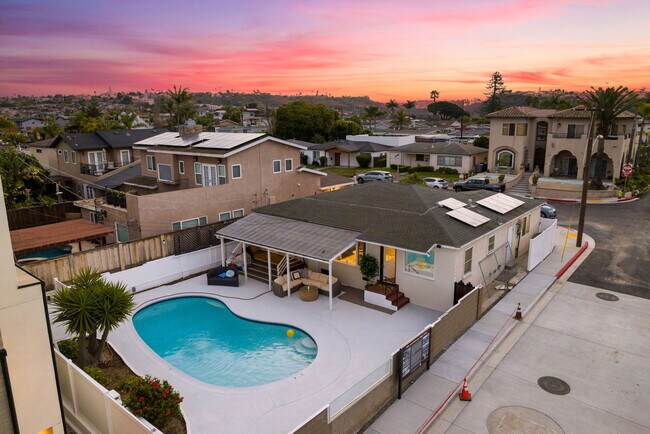 Building Photo - 1404 Lieta St