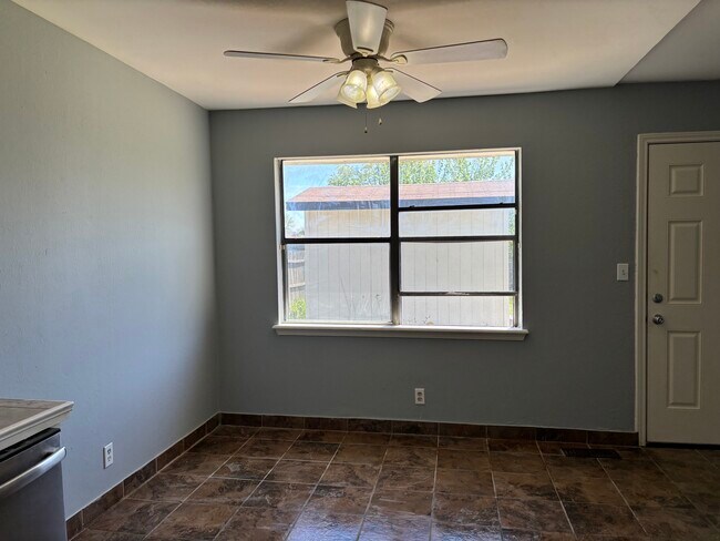 Building Photo - 36th street property