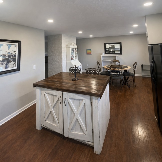 DINING ROOM - 3412 Camellia Cir