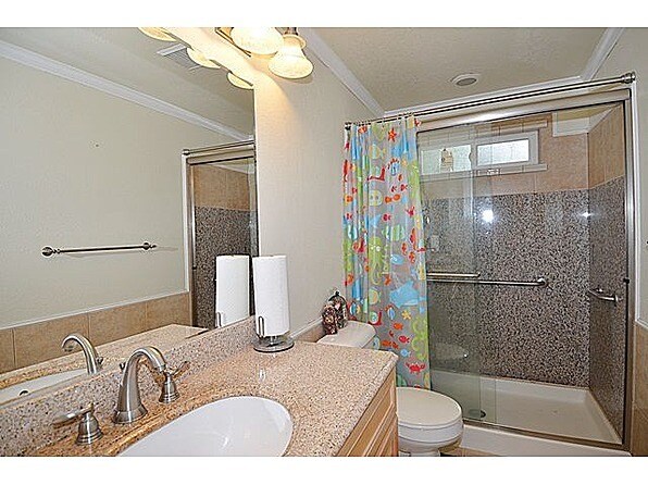 Building Photo - 1406 168th Ave NE