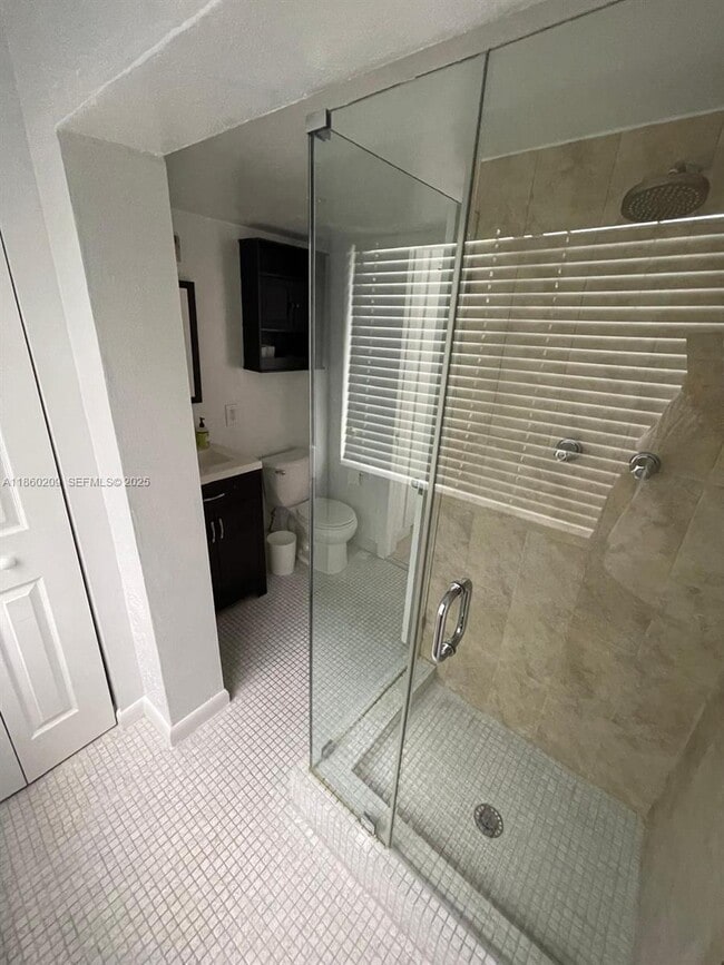 Building Photo - 3036 SW 27th Ave