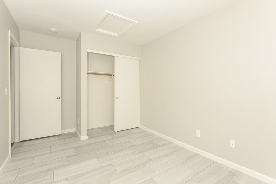 Building Photo - 8216 W Rue De Lamour