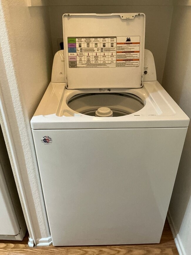 Building Photo - For Lease ~ 1 Bedroom 1 Bath 4th Floor Watermarke Condo in Irvine