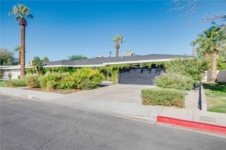 Building Photo - 1321 S 7th St