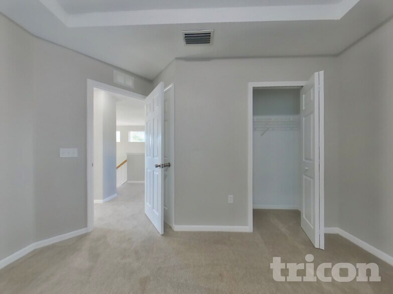 Building Photo - 6417 Blue Grosbeak Cir