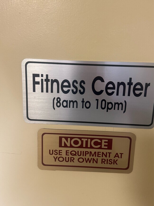 Building Photo - 3901 Tunlaw Rd NW