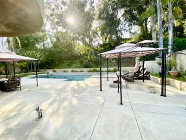 Building Photo - Resort Living in Mission Viejo! Beautiful,...