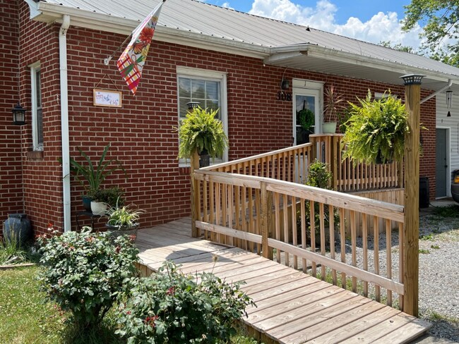 Building Photo - 308 Shawanee Rd