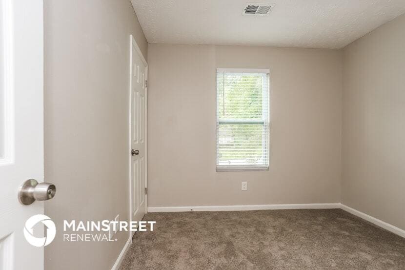 Building Photo - 819 Martin Rd