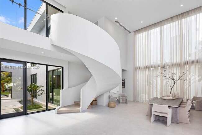 Building Photo - 773 NE 77th Terrace