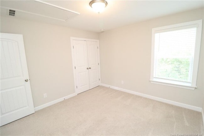 Building Photo - 240 Mystwood Hollow Cir