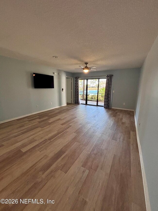 Building Photo - 138 Cranes Lake Dr