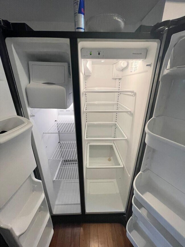 Building Photo - 1701 Montello Ave NE