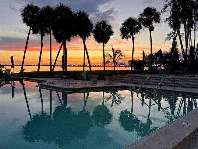 Building Photo - 888 Blvd of the Arts