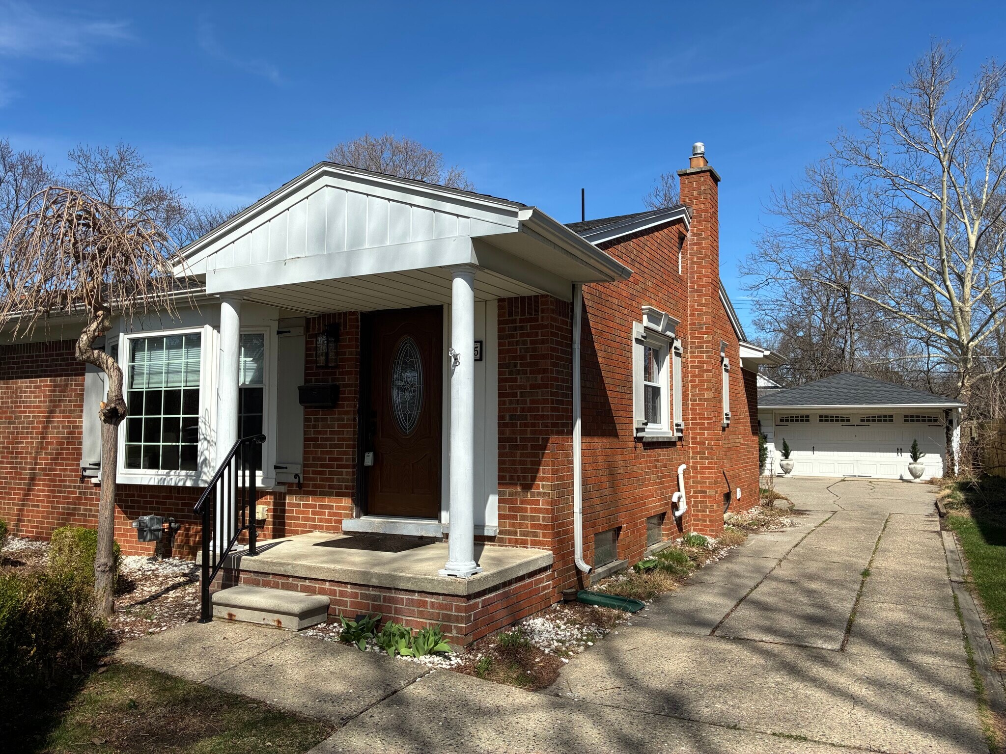 Building Photo - 1655 Hazel St