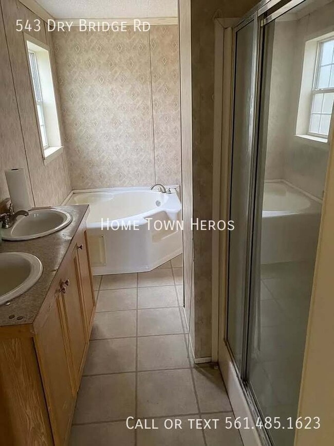 Building Photo - 543 Dry Bridge Rd