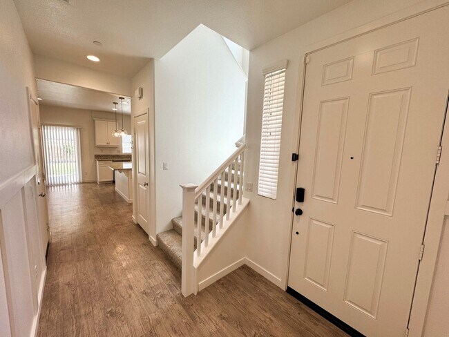 Building Photo - Stunning 4 bedroom 3 bathroom Murrieta hom...