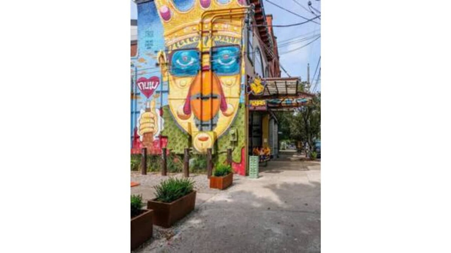 Building Photo - 633 E Main St