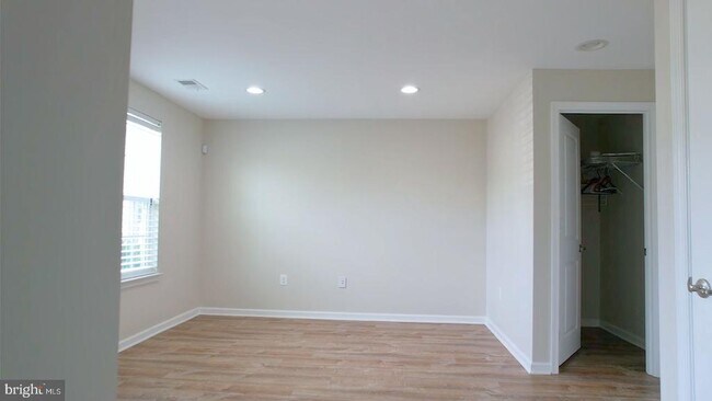 Building Photo - 6528 Lafayette Ave