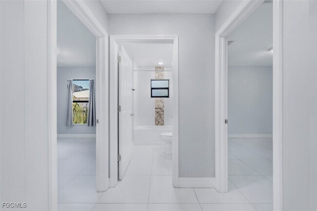 Building Photo - 129 Meadow Rd