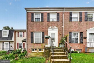 Building Photo - 12914 Claxton Dr