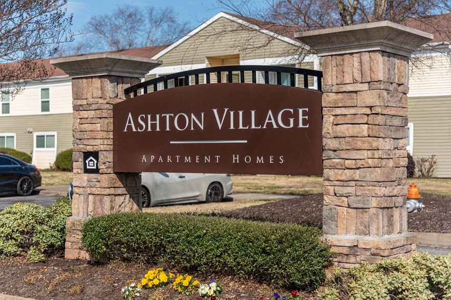 Primary Photo - Ashton Village