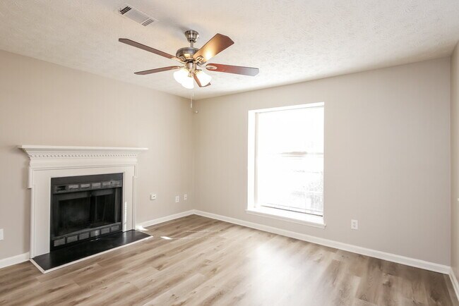 Building Photo - 2764 Wildflower Ln SW