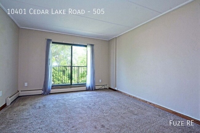 Building Photo - 10401 Cedar Lk Rd S