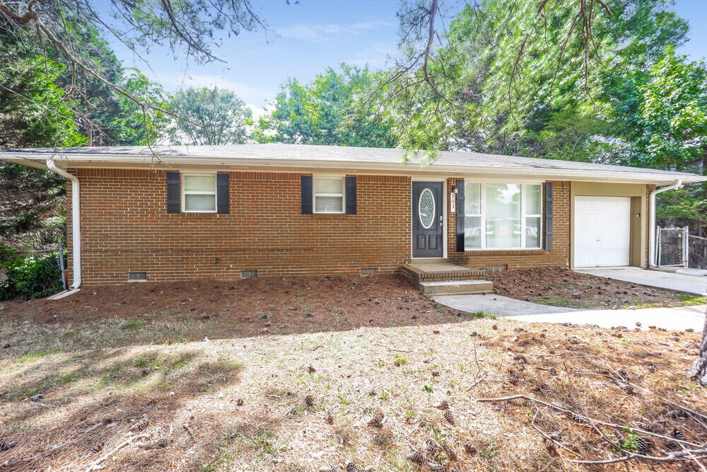 Building Photo - 303 Mercer Dr