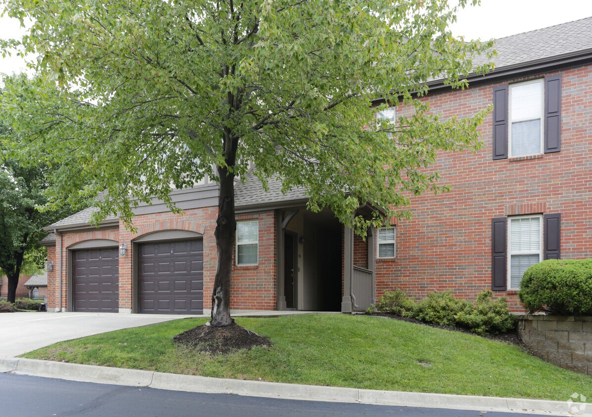 The Woods Of Cherry Creek Apartment Homes Overland Park